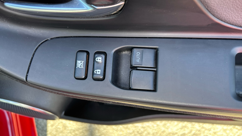 Toyota Yaris 1.5 VVT-i Y20 5dr [Bi-tone] Petrol Hatchback